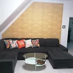 Kata Vendeghaz Guest house Buk