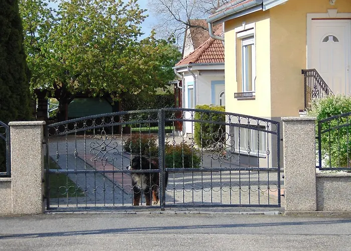 Kata Vendeghaz Guest house